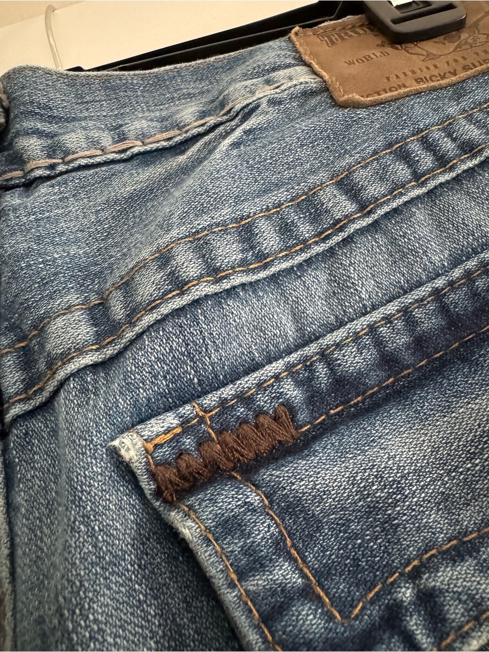 Men's True Religion Distressed Blue Denim Jeans, 34x34 - Picture 9 of 12